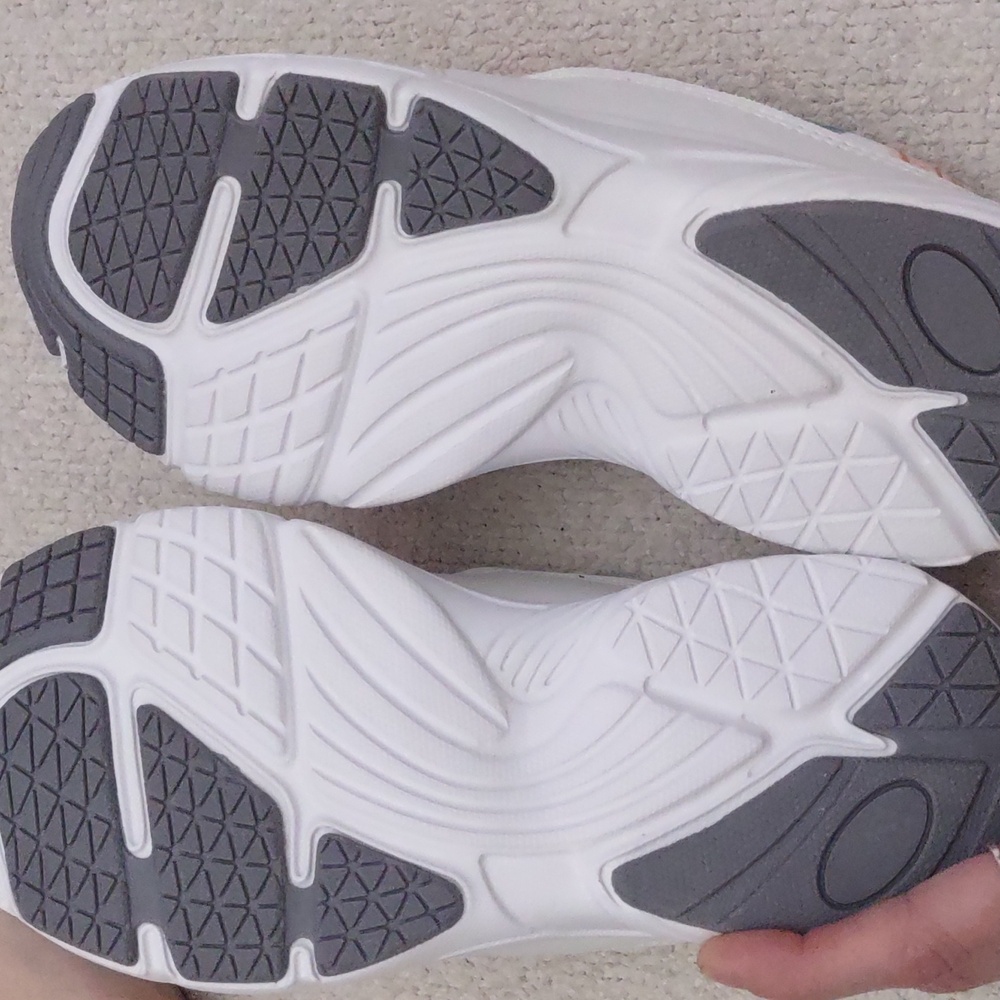 New angel steps slip on sneakers size 7 - Picture 3 of 3